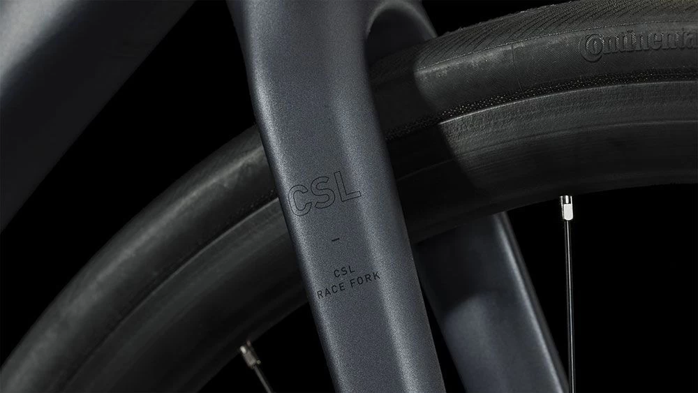 Cube Axial WS Race Metalblack´n´rainbow Women's Road Bike | Bike-Discount 6 Cube Axial WS Race Metalblack´n´rainbow Women's Road Bike | Bike-Discount - Image 6