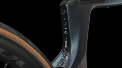 Cube Axial WS C:62 SLX Team Ws Women's Road Bike | Bike-Discount -Cube Bicycle CUBE Axial WS C62 SLX team ws 629600 5 1280x1280