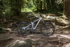 Cube Stereo ONE77 C:68X SLT 29 Flashwhite´n´grey Enduro (160-170mm) | Bike-Discount -Cube Bicycle CUBE Stereo ONE77 C68X SLT 29 flashwhite n grey 1 1280x1280