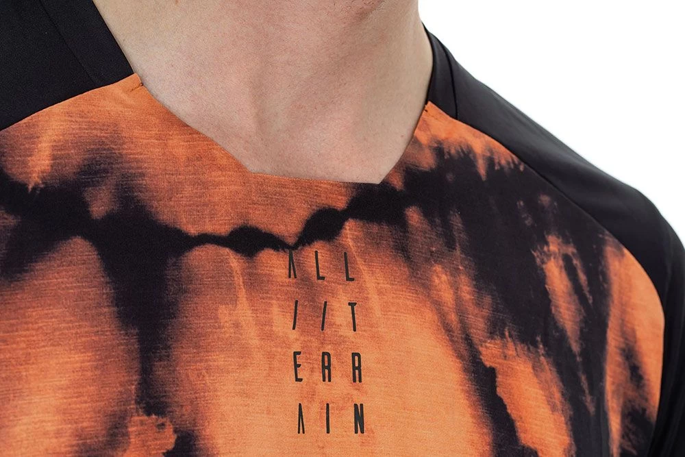 Cube ATX Crew Neck - MTB Long Sleeve Jersey MTB Jersey Long Sleeve | Bike-Discount 5 Cube ATX Crew Neck - MTB Long Sleeve Jersey MTB Jersey Long Sleeve | Bike-Discount - Image 5