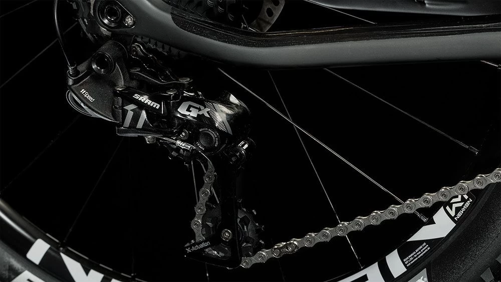 Cube Elite 240 C:62 SLX Carbon´n´blue´n´red 24" | Bike-Discount 4 Cube Elite 240 C:62 SLX Carbon´n´blue´n´red 24" | Bike-Discount - Image 4